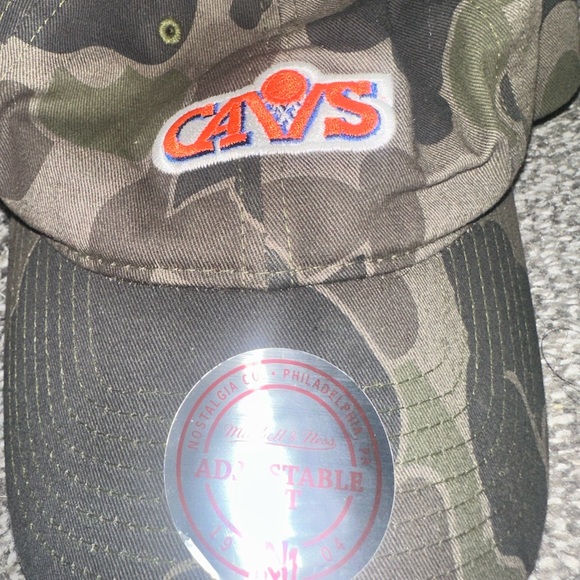 Cavs Camouflage Adjustable Hat - Picture 5 of 6